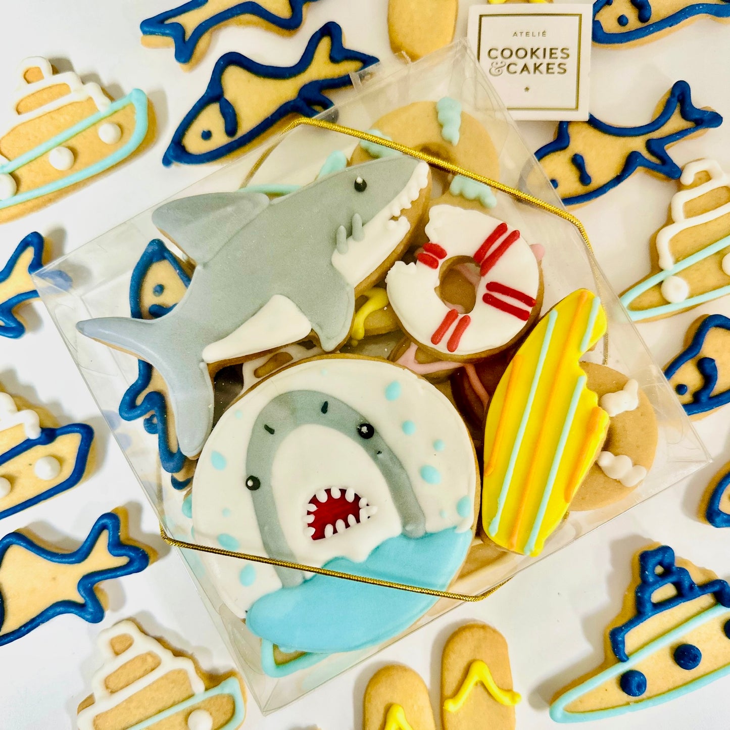 Caixa biscoitos Decorados Tubarão 140g