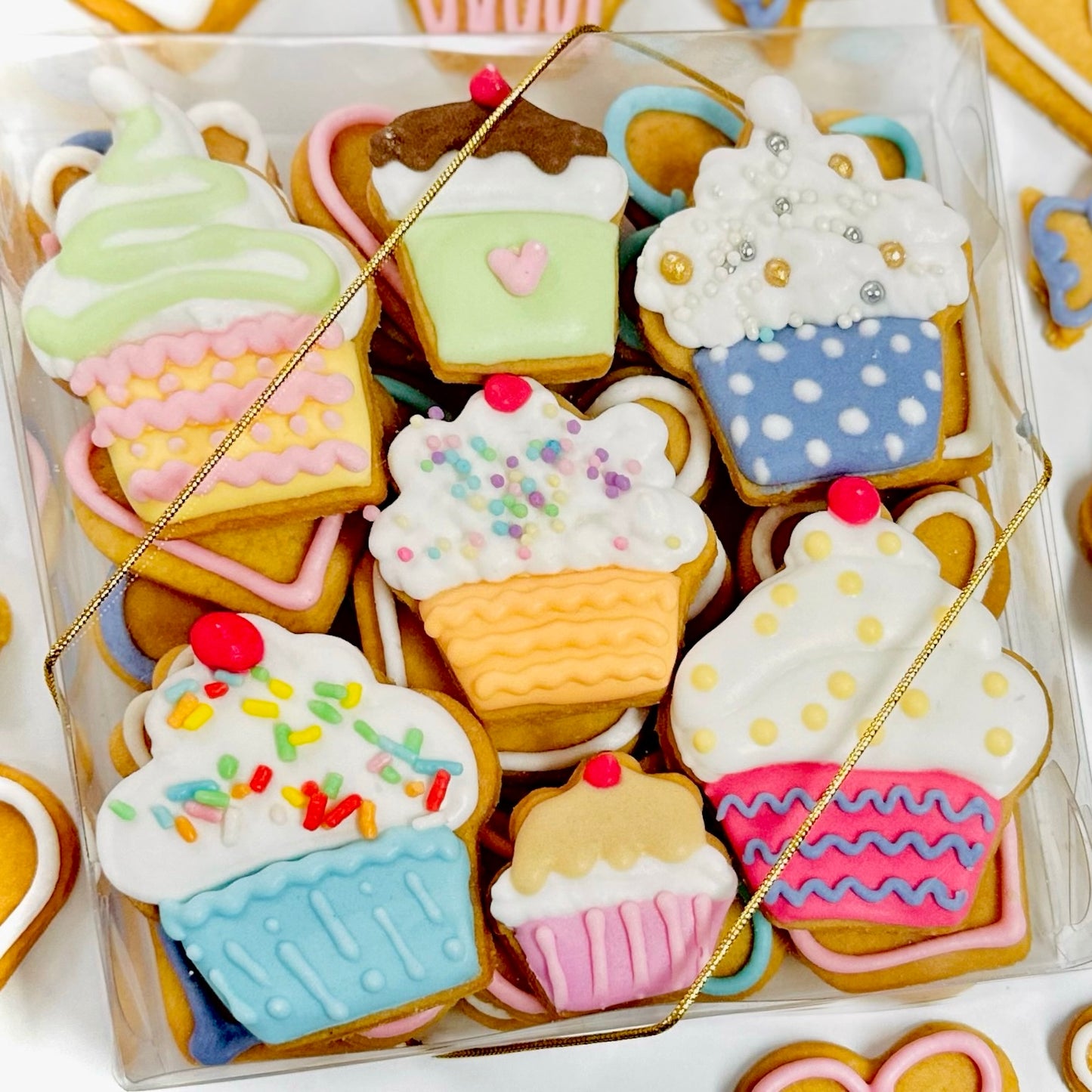 Caixa biscoitos Decorados Cupcakes 140g